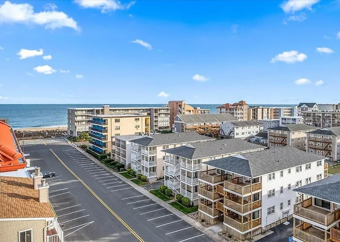 Holiday home 3 Bedroom Uptown Avalon Unit With Indoor Pool! Ocean City