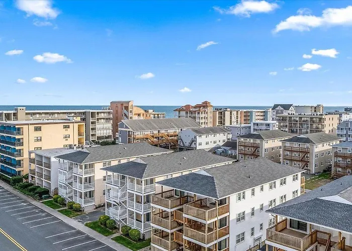 Holiday home 3 Bedroom Uptown Avalon Unit With Indoor Pool! Ocean City